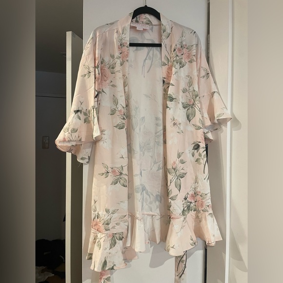Birdy Grey Floral Kimono Robe - Pink and White - Picture 3 of 4